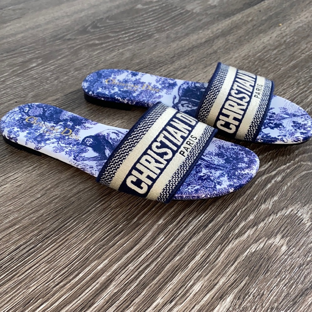 Dway Slides